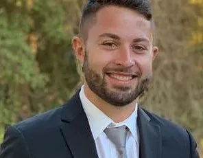 Simply Green Lawn Care Logo