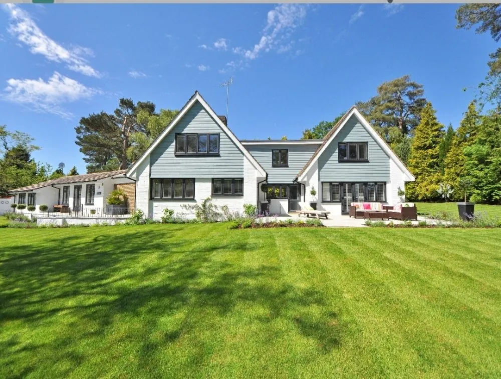 Affordable yard maintenance for beautiful yards in Santa Rosa, CA by Simply Green Services