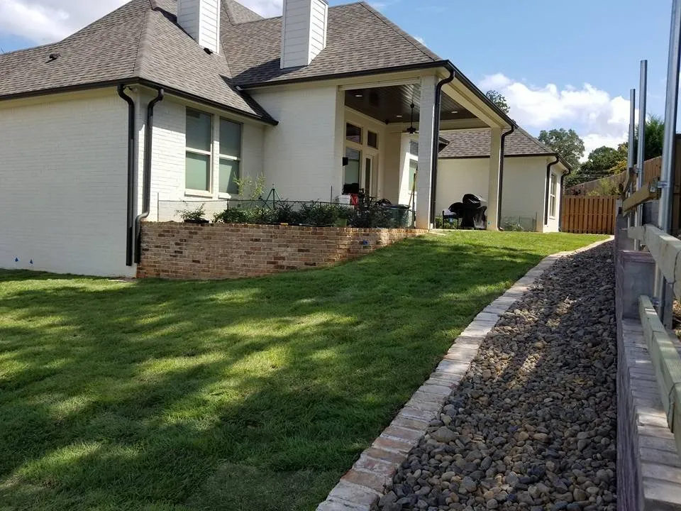 Reliable yard maintenance for residential properties across Tyler, TX - Simply Green