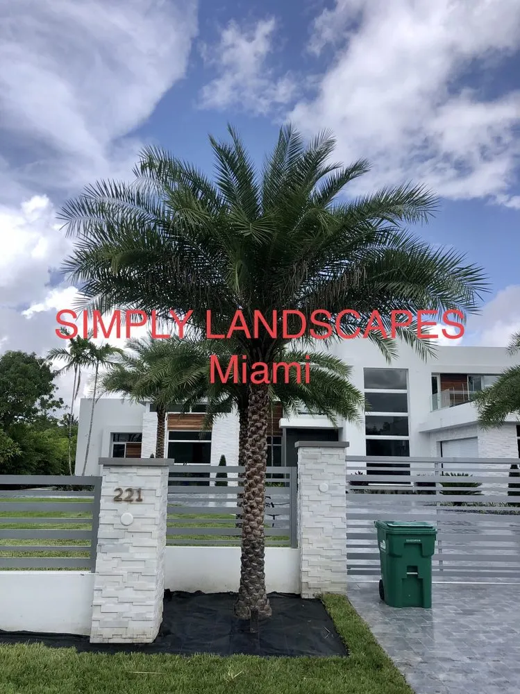Reliable lawn mowing service experts serving Miami, FL - Simply Landscapes