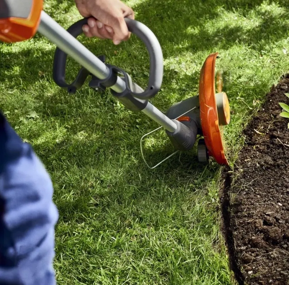 Custom residential landscaping experts serving Grand Prairie, TX - Simply Lawn Service