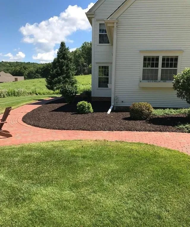 Local lawn mowing service experts serving Madison, WI - Simply Snow & Lawn