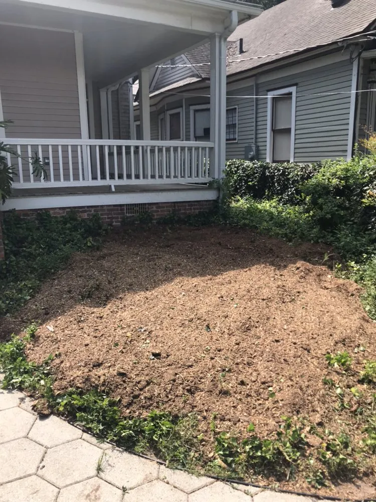 Top-rated lawn care service in Smyrna, GA by Simply Stumps Atlanta