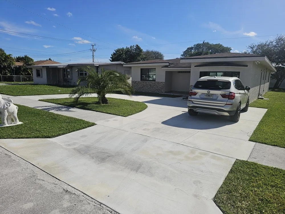 Professional lawn mowing service with custom design across Miami, FL - Simply The Best Lawn & Landscaping