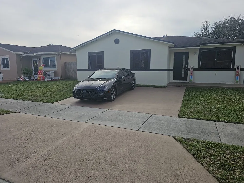 Expert yard maintenance in Miami, FL by Simply The Best Lawn & Landscaping