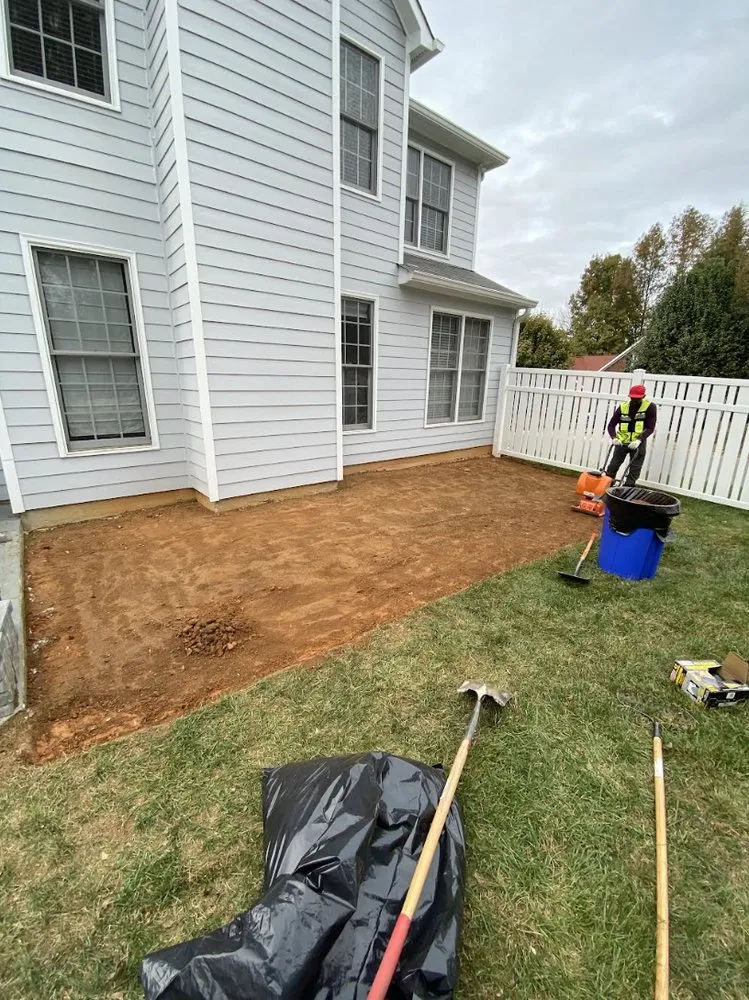 Professional lawn care service in Mint Hill, NC by SIMSA Services