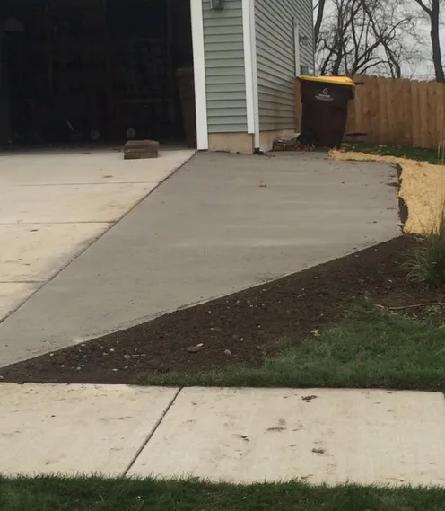 Local yard maintenance experts serving Dewitt, MI - SimTech Outdoor Solutions