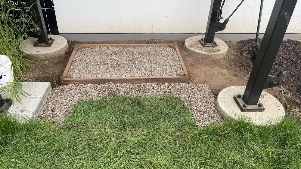 Affordable landscaping services for beautiful yards in Eau Claire, WI by Sin fronteras