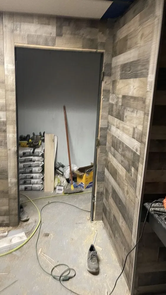 Expert lawn mowing service in Eau Claire, WI by Sin fronteras