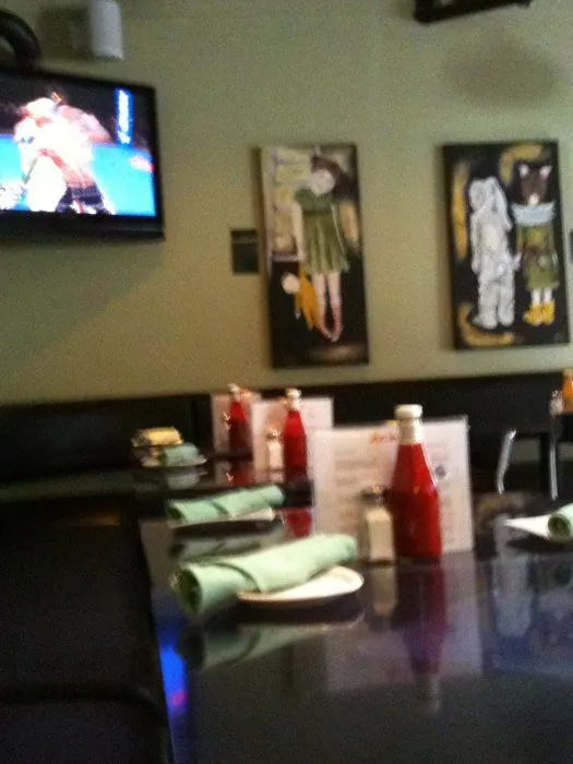 Reliable lawn mowing service experts serving Eau Claire, WI - Sin fronteras