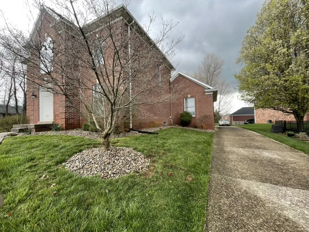 Affordable landscape design in Louisville, KY - Sinai lawn care