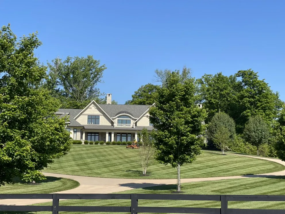 Local lawn care service in Louisville, KY - Sinai lawn care