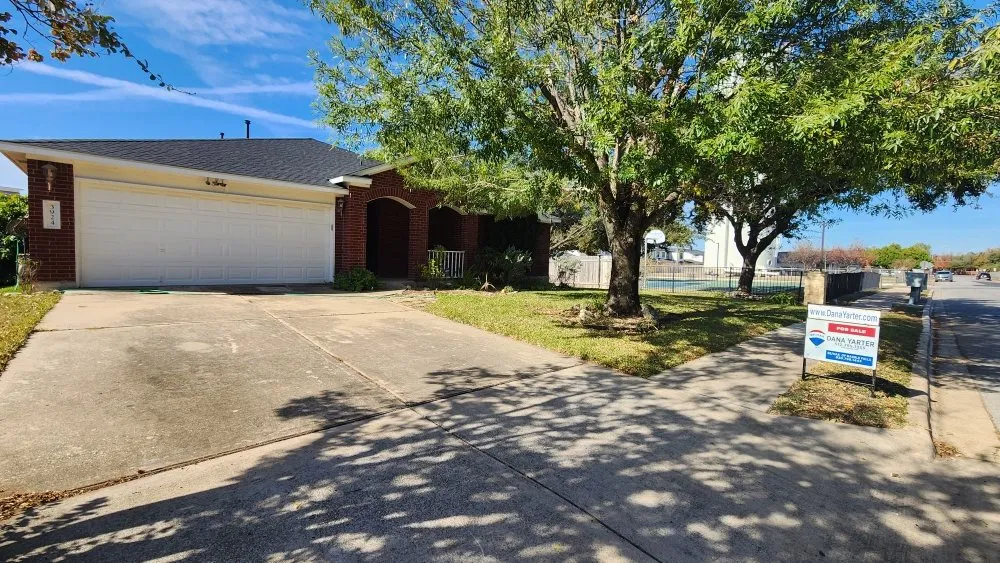 Expert garden landscaping in Austin, TX - Sinai Tree and Lawn Care Experts