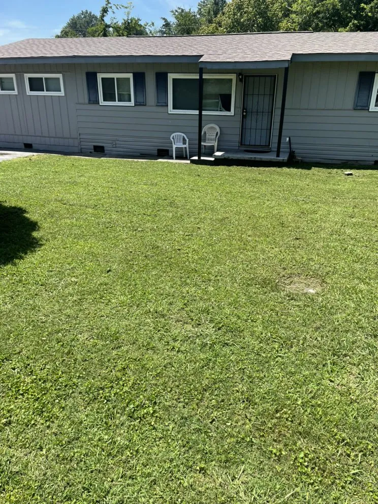 Top-rated yard maintenance for year-round maintenance in Chattanooga, TN by Sincerely Your’s Lawncare