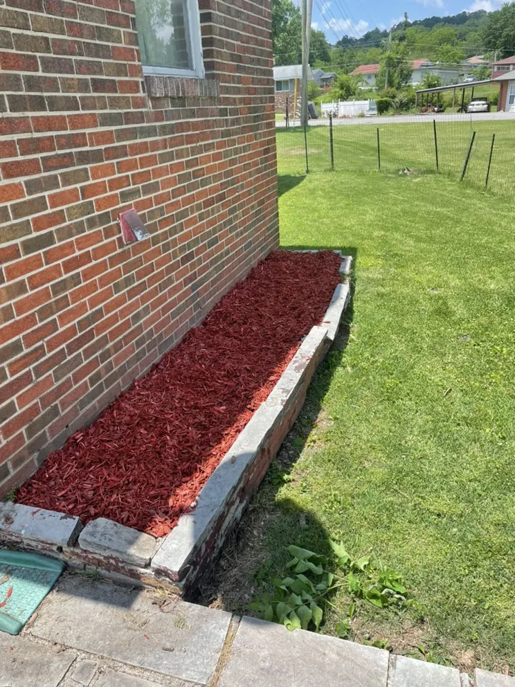 Trusted lawn care service in Chattanooga, TN by Sincerely Your’s Lawncare