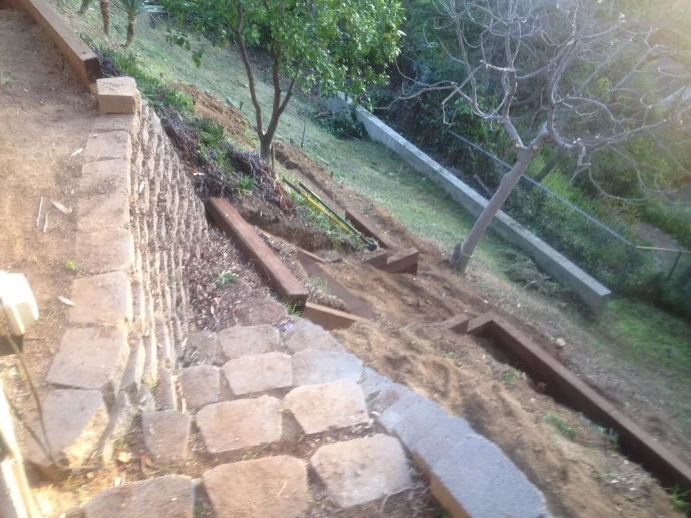 Local lawn care service for beautiful yards across Pasadena, CA - Sinclair Landscaping Company