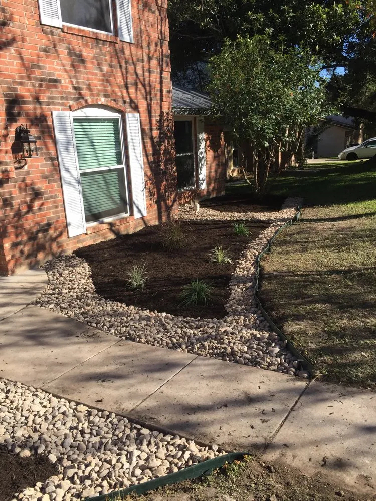 Local landscaping services in Bulverde, TX - Singer Services