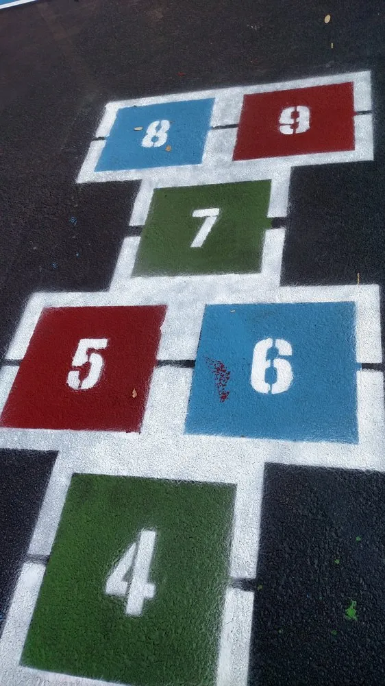 Expert yard maintenance for homes in Queens Village, NY by Singh Landscaping Corp