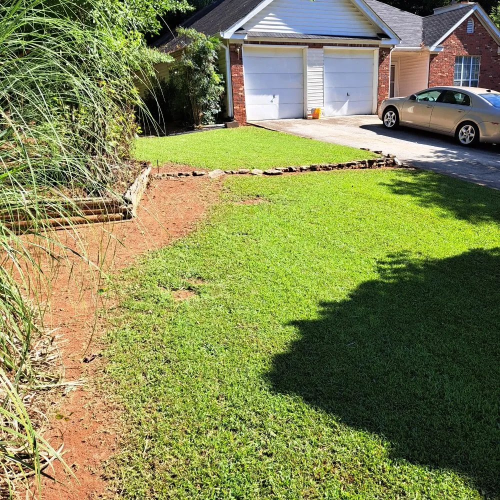 Local residential landscaping experts serving Morrow, GA - Sir Garvin Landscape