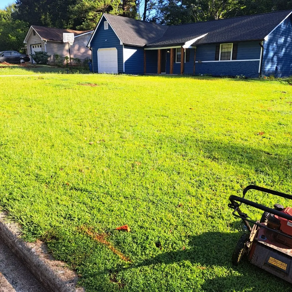 Affordable lawn mowing service in Morrow, GA - Sir Garvin Landscape