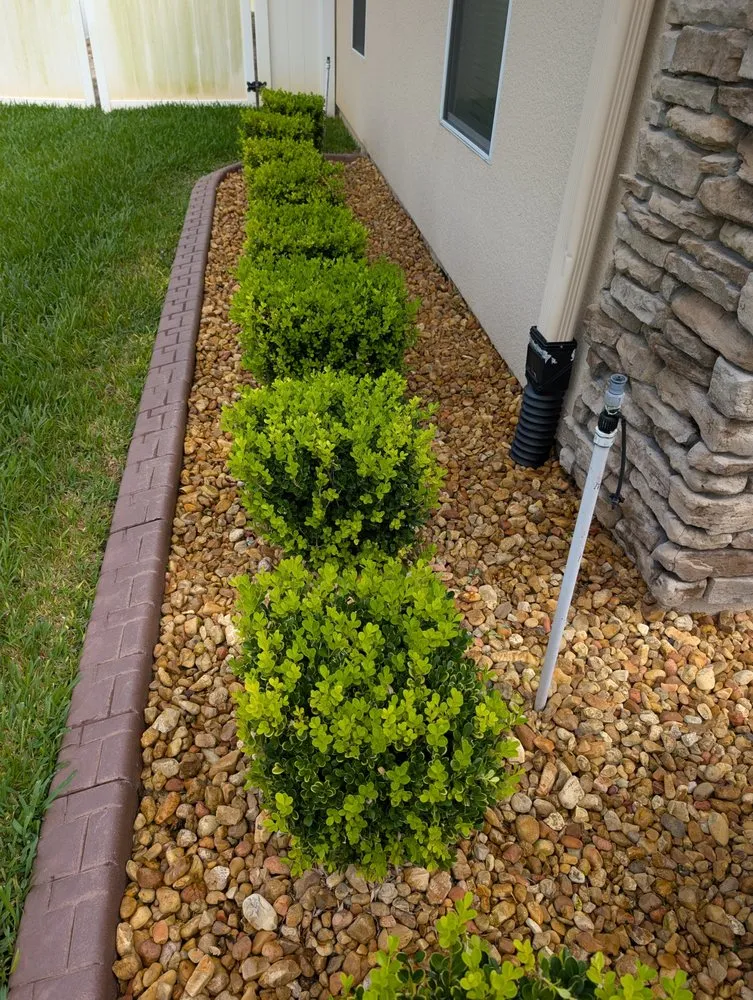 Professional garden landscaping for homes in St. Augustine, FL by Sir Weeds a Lot