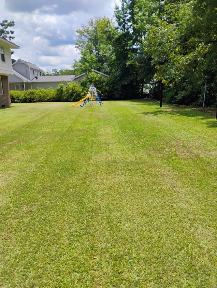 Top-rated residential landscaping experts serving Fayetteville, NC - Sirahtal Lawn Care