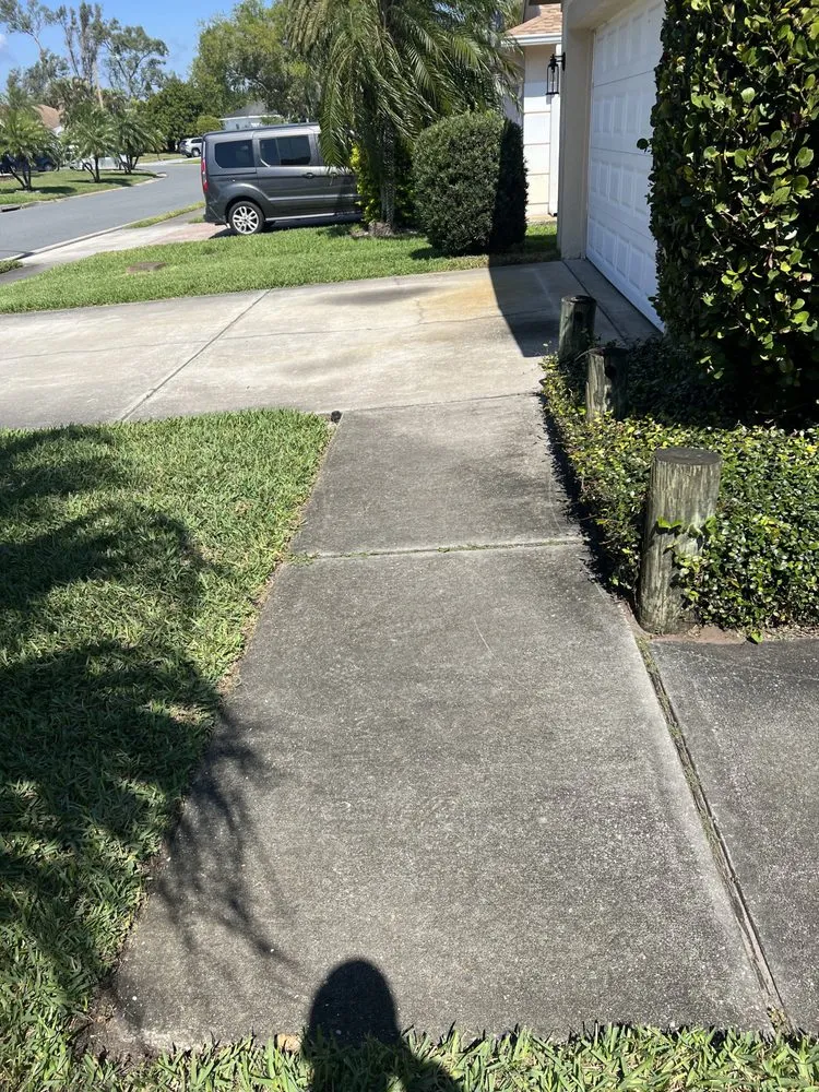 Custom outdoor landscaping in Palmetto, FL by Sir’s Services