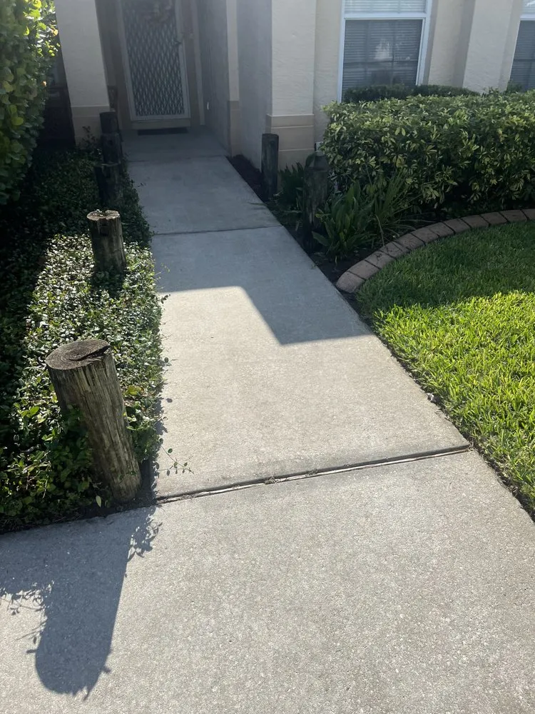 Expert garden landscaping in Palmetto, FL - Sir’s Services