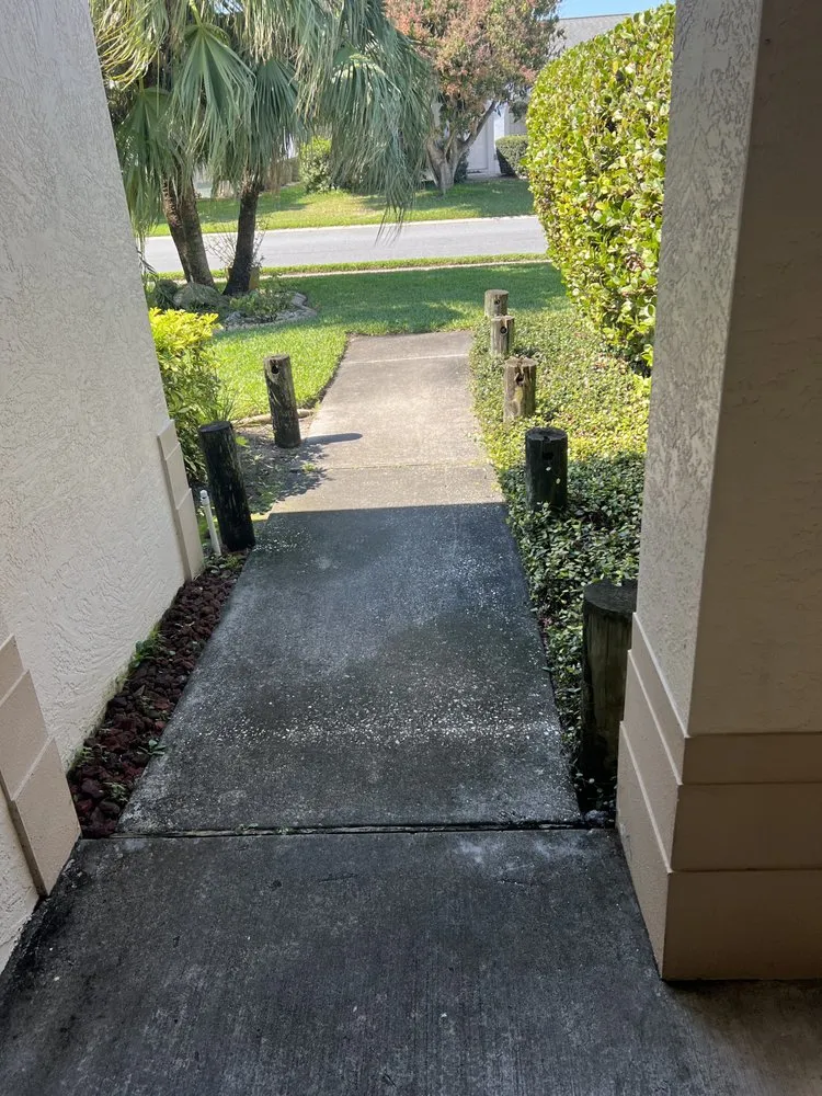 Custom landscaping services in Palmetto, FL - Sir’s Services