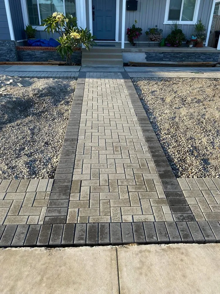 Local yard cleanup service in Compton, CA by Sisifa Construction