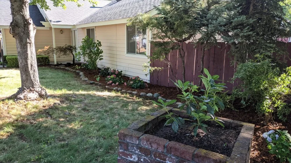 Expert residential landscaping for beautiful yards in Weed, CA by Siskiyou Maintenance