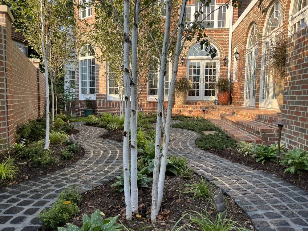 Expert landscaping services in Great Falls, VA - Sisson Landscapes