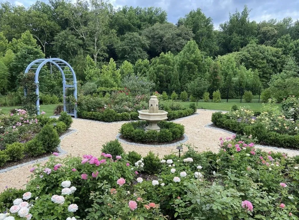 Trusted garden landscaping for residential properties in Great Falls, VA by Sisson Landscapes