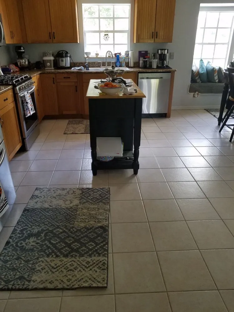 Top-rated residential landscaping for year-round maintenance across Spring Hill, FL - Sissy's Cleaning Service