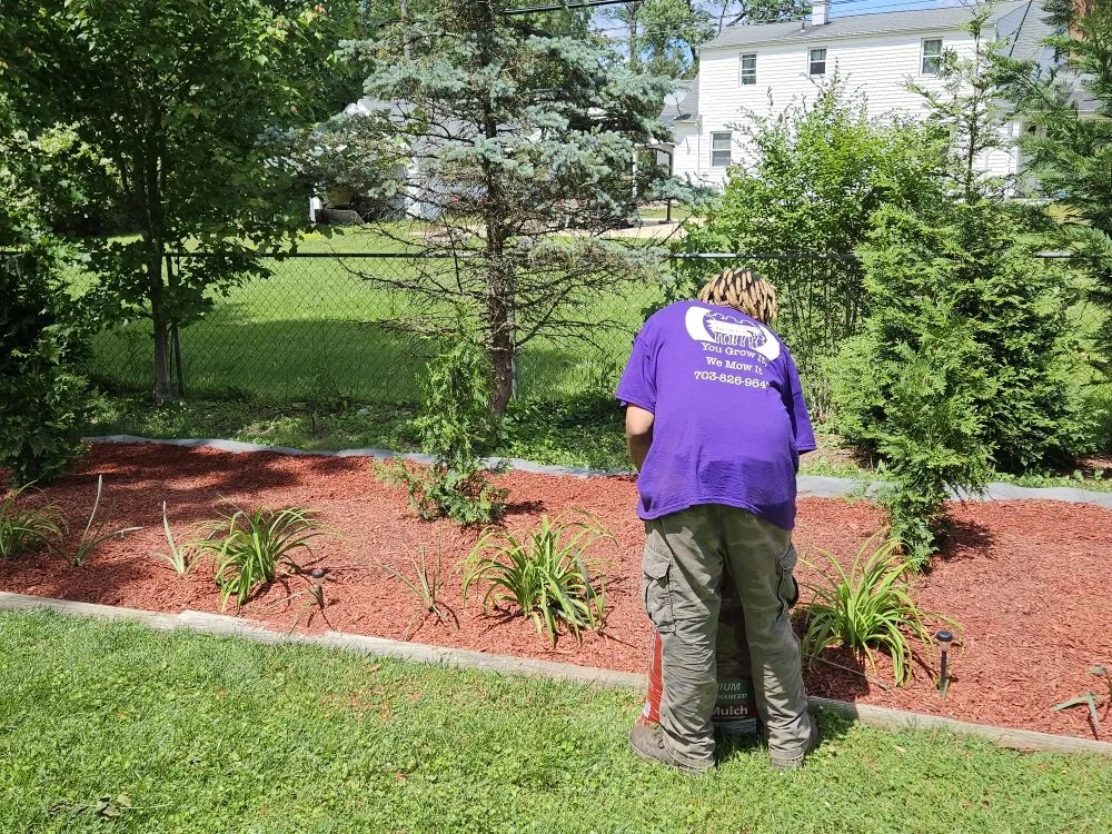 Top-rated landscape design with custom design in Fredericksburg, VA by Sisters With A Mower