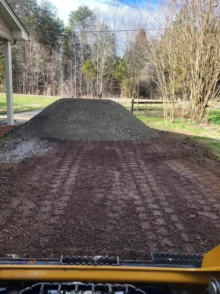 Professional lawn care service experts serving Lincolnton, NC - Site Prep And Hauling