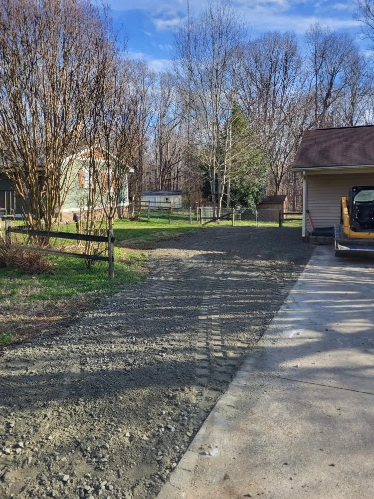 Affordable yard maintenance experts serving Lincolnton, NC - Site Prep And Hauling