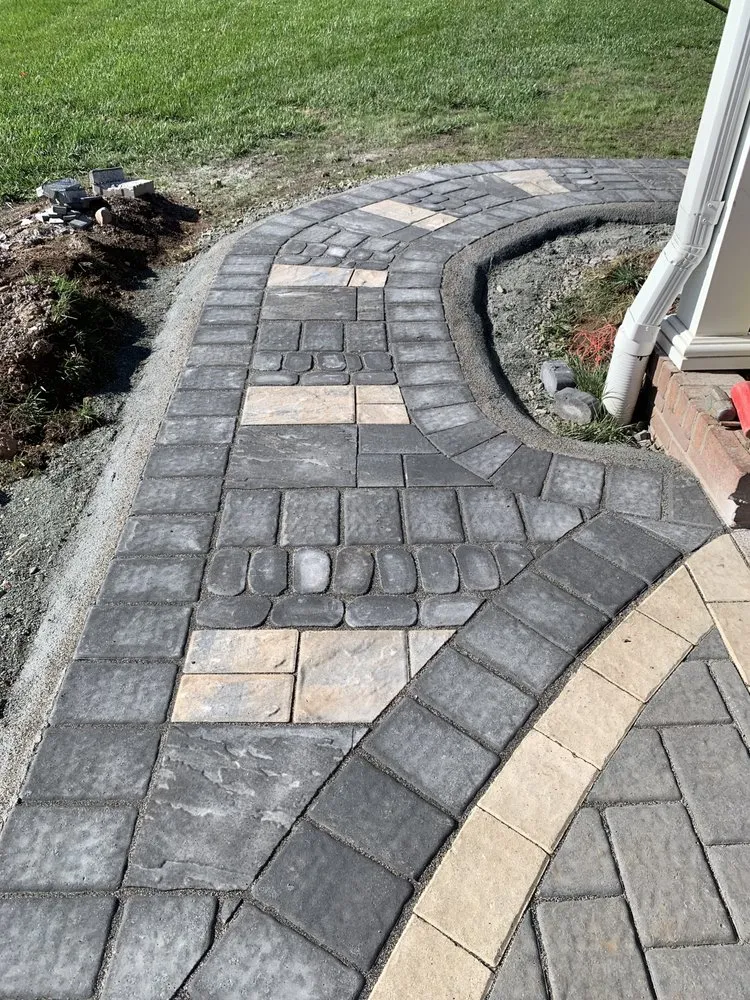 Top-rated lawn care service experts serving Escondido, CA - SiteOne Landscape Supply