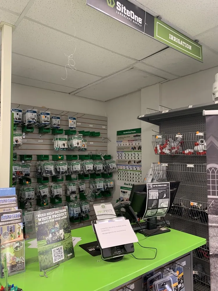 Custom yard maintenance for outdoor upgrades in Miami, FL by SiteOne Landscape Supply