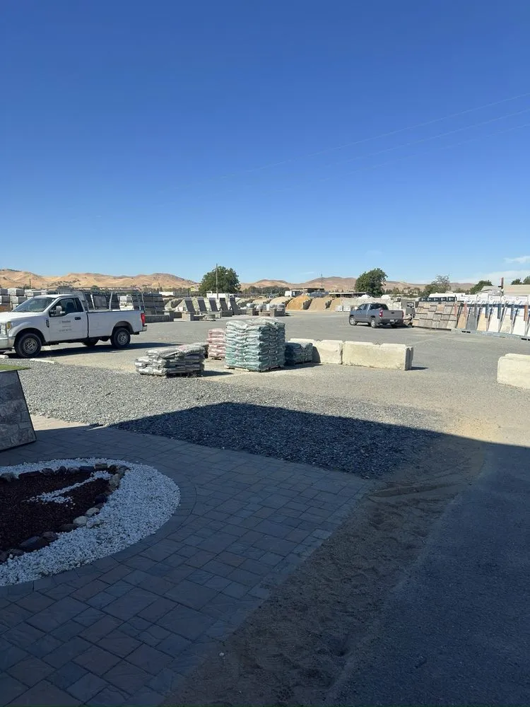 Custom residential landscaping in Pittsburg, CA - Siteone Landscape Supply