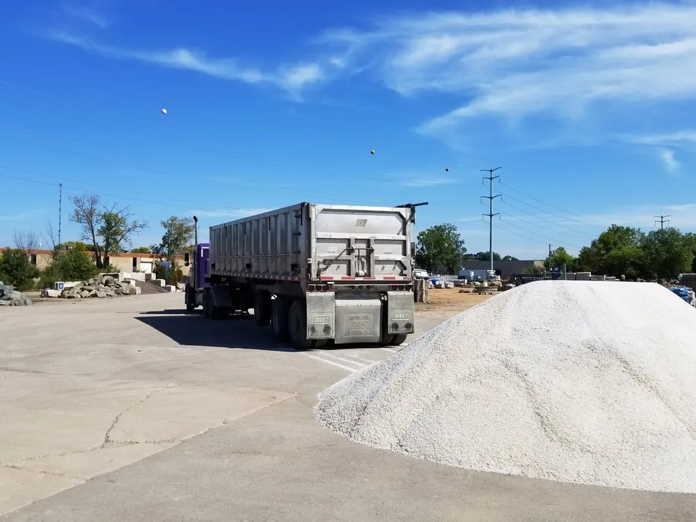 Local lawn care service experts serving Plymouth, MN - SiteOne Landscape Supply