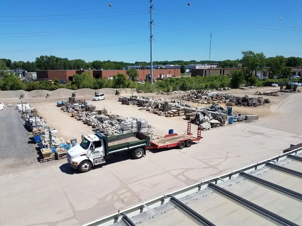 Reliable garden landscaping in Plymouth, MN - SiteOne Landscape Supply