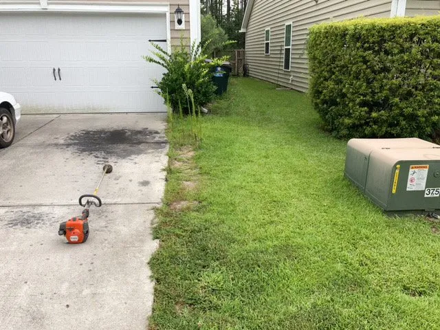 Professional garden landscaping in North Charleston, SC by Sivies Family Garden