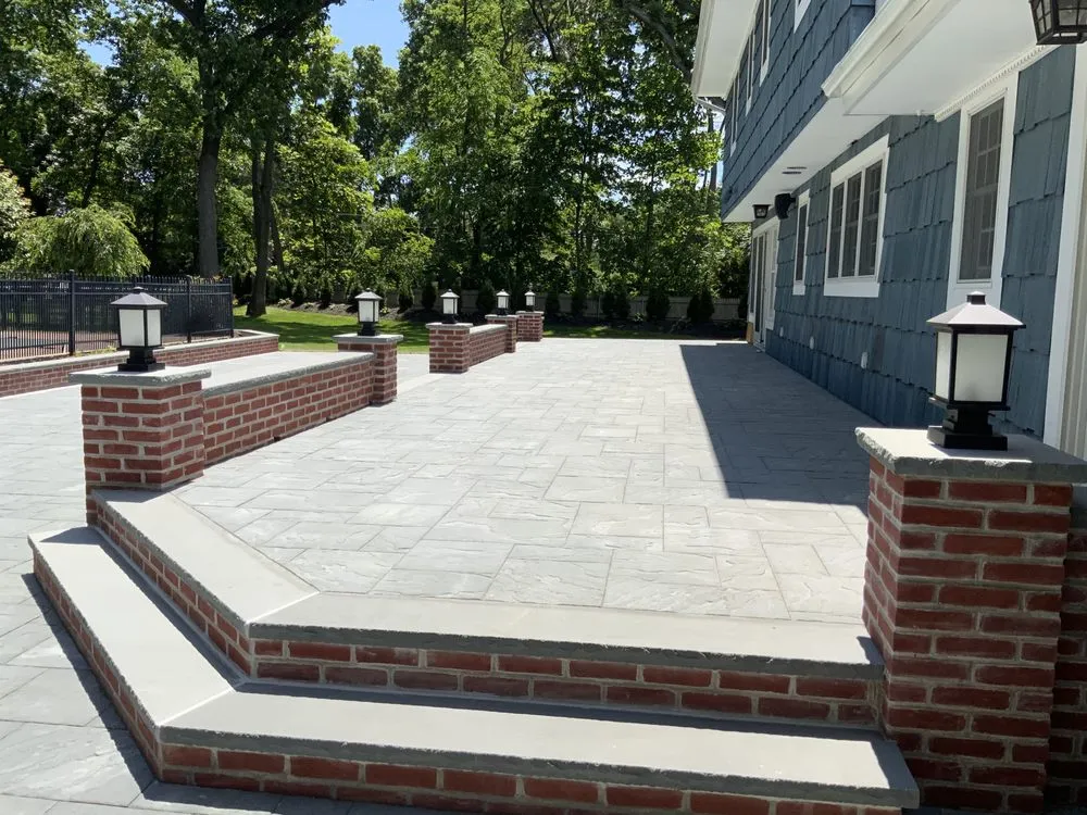 Professional garden landscaping in Copiague, NY - Sivirian Landscaping and Masonry