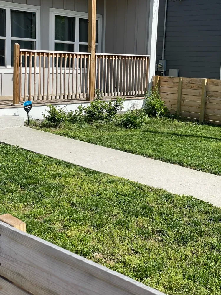 Custom lawn care service in Nashville, TN - Six Days Landscaping