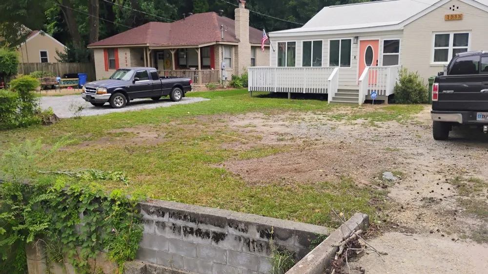 Custom yard cleanup service in Columbus, GA - Sixfigr Lawn Care