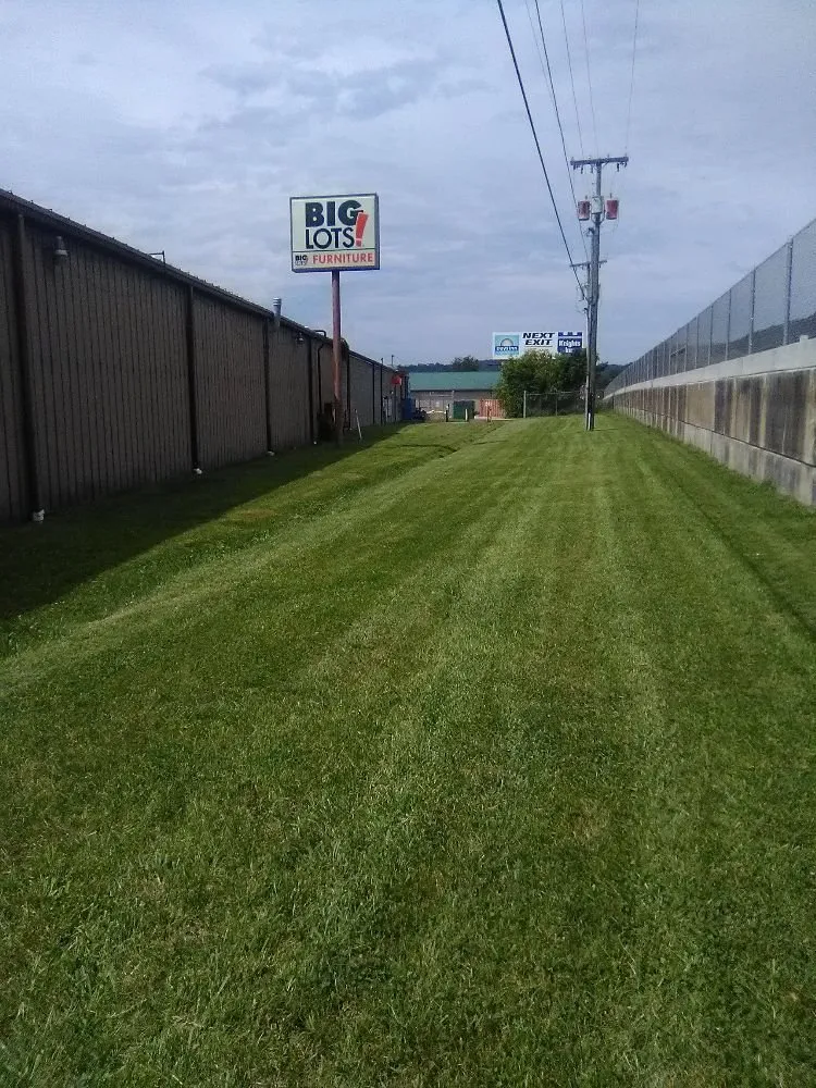 Trusted landscape installation experts serving st.albans, WV - SJ Lawn Care Service