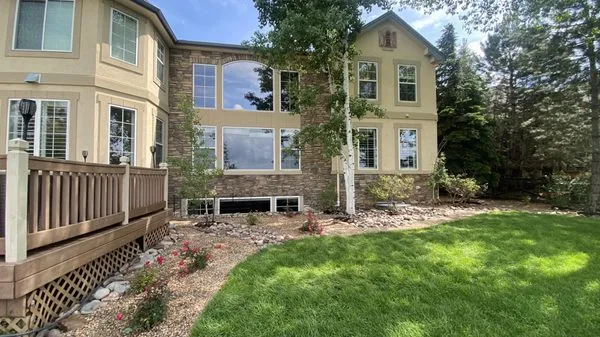 SJ Ward Landscapes Logo