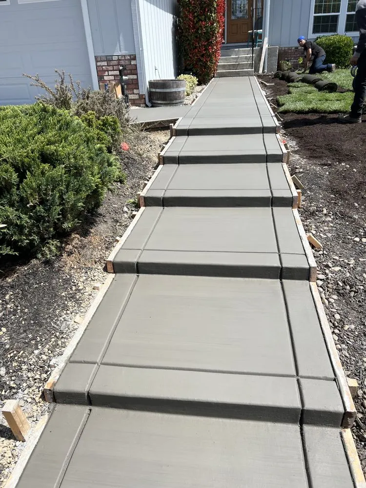 Trusted garden landscaping for year-round maintenance in Napa, CA by SJ Yard Works