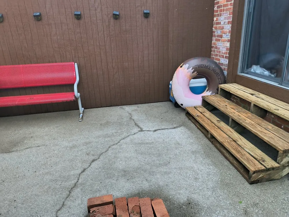 Reliable yard maintenance in Fort Wayne, IN by SJH Family Lawn care